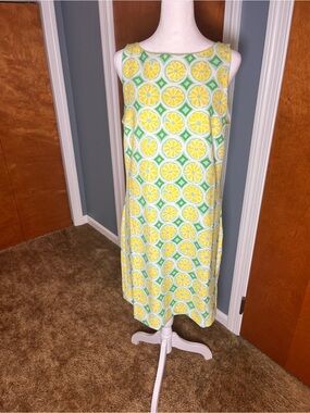 Sail to Sable Yellow & Green Lemon Print Dress. Size medium.